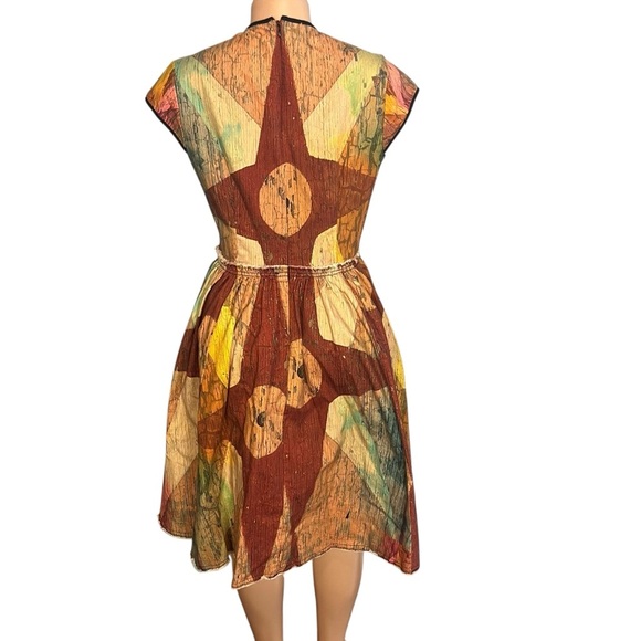 Making the Cut Award Winning Dress Southwestern Beachy Carnival - Picture 4 of 9